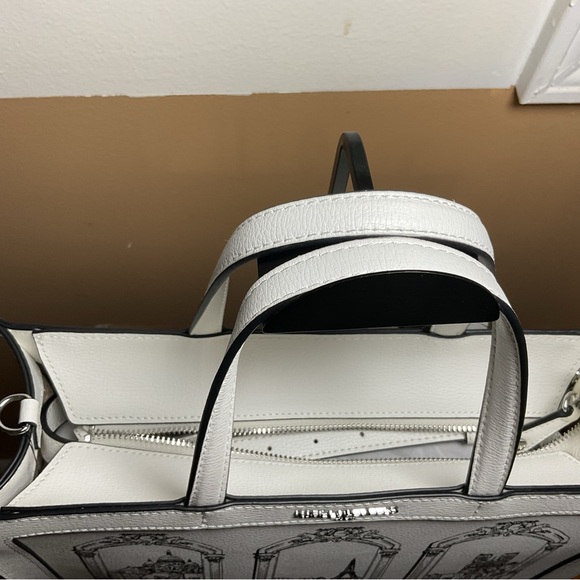 Karl Lagerfeld White Tote with Illustrated Design - Picture 6 of 11